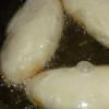 Самса-и-вараки (пирожки из слоёного теста, обжаренные во фритюре) Можно слоеное тесто жарить во фритюре