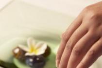 Iodine baths for the beauty of your hands