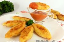 Fried yeast patties with potatoes