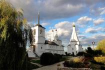 صومعه Spaso vorotynsky صومعه Spaso vorotynsky که در مارماهی ذخیره شد